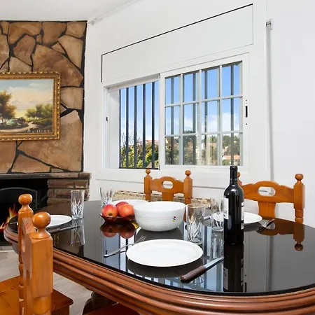 Sleeps 5 Льорет-де-Мар